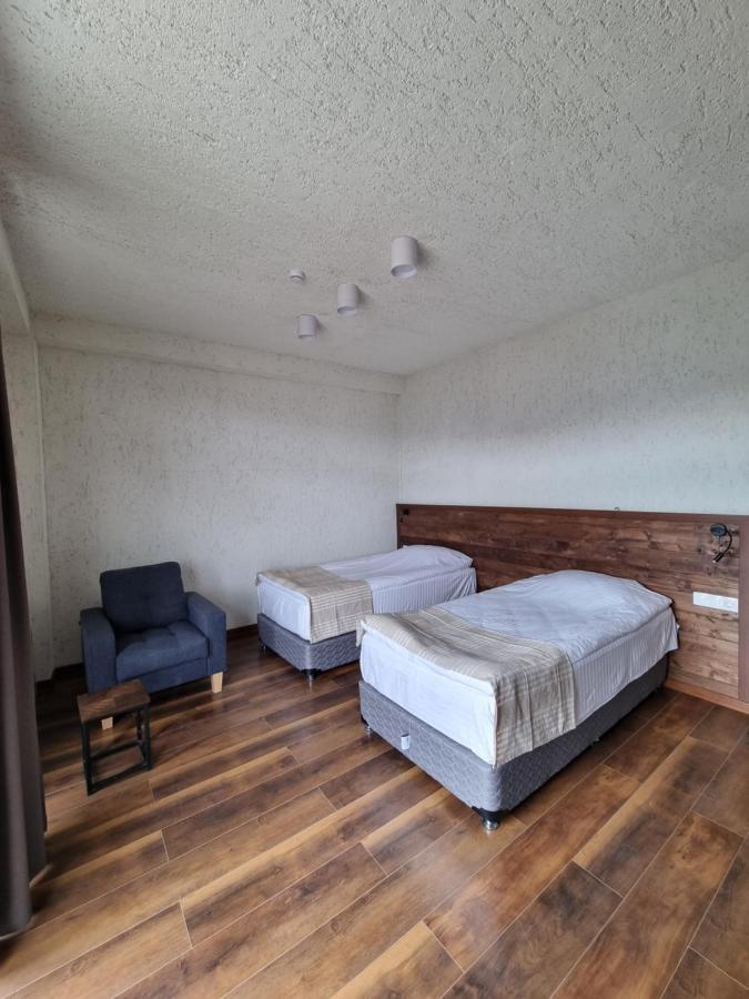 Apaga Hotel *